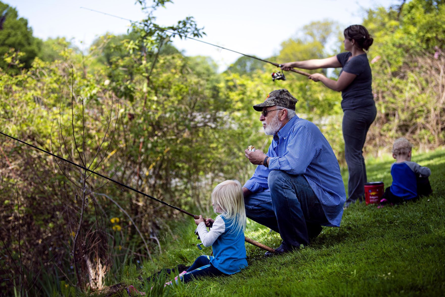 Lake Sacajawea fishing